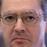 Gallardón y otros 100 altos cargos municipales se suben los sueldos en un 11,7%