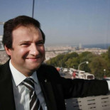 El alcalde de Barcelona cobra más que Zapatero pese a congelarse el sueldo