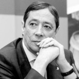 «Hay que mejorar la dignidad salarial de los científicos jóvenes»