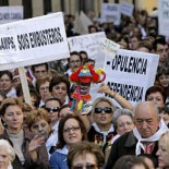 Centenares de personas piden la aplicación urgente de la Ley de Dependencia