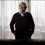 Santiago Carrillo: "Si la monarquía deja de ser neutral, no será necesaria"