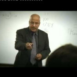 El Follonero cuela a un vendedor de Mercadillo a dar clases en la Facultad de Economía