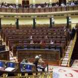 El pluriempleo de sus señorías les impide acudir al Congreso