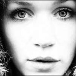 ¿Por qué las mujeres sienten más el frío que los hombres?