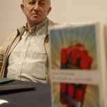 Los humanos "sólo somos animales educados", afirma el español Juan Goytisolo