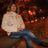 Encontró 20.000 dólares mientras limpiaba y ahora son suyos porque nadie los reclamó