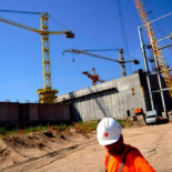 España no puede transformar constructoras en peluquerías de golpe