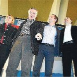 Acusan al presidente de la Generalitat valenciana, Francisco Camps de desviar fondos para ayudar a la Iglesia