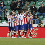 Agrede a un celador que le había llamado la atención por orinar en el vestíbulo de Urgencias del Hospital de Torrevieja