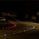 Iluminación LED solar en las carreteras (cat eyes)
