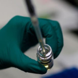 Cataluña y País Vasco realizarán la prueba del sida en las farmacias, en una iniciativa pionera