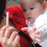 El Gobierno vasco quiere prohibir la entrada de menores a los bares donde se fuma