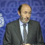 Rubalcaba, sobre la red de espías: 'Esto es una cosa de Mortadelo y Filemón'