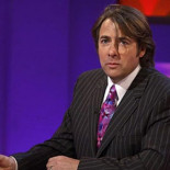 El presentador Jonathan Ross se ríe de una anciana granadina con Alzheimer