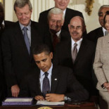 Obama mejora la cobertura médica infantil a costa del tabaco