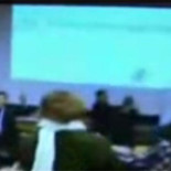 Esta vez si llegó el zapatazo: Le tocó al embajador de Israel en Suecia