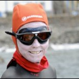 Una mujer de 56 años cruza el Atlántico a nado