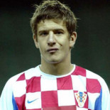 Le echan por hacer el amor en el campo y ahora le prohiben lucir el 69 en el dorsal