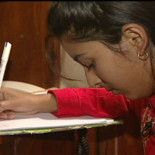 Una niña de 11 años hace frente al poder talibán con poemas y denuncias en la radio [ENG]