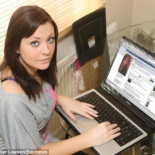 Una joven pierde su empleo tras comentar en Facebook lo aburrido que resultaba su trabajo