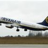 Ryanair podría cobrar 1 libra por usar el baño en sus aviones (ENG)