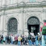 Los vecinos se movilizan contra el minivaticano