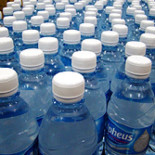 El agua embotellada consume mucha energía