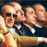 Rajoy fuerza la dimisión de Campos en el PP valenciano, pero no la de Camps y Costa