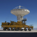 Moviendo radiotelescopios de 100 toneladas