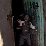 El terror de una guerra en los ojos de un niño