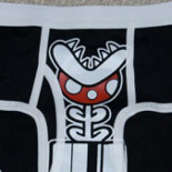 Madre demanda a Apple porque a su hijo le explotó el iPod touch en el bolsillo y le abrasó los calzoncillos (ING)