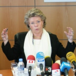 "España es el único país donde suben las tarifas de las 'telecos' y baja el uso de la banda ancha"