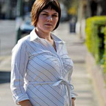 La echan de un pub por beber alcohol estando embarazada