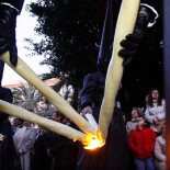 Facua pide que los antidisturbios disuelvan las cofradías con lazo blanco