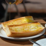 El desayuno más sano, más rico y más barato: pan con aceite