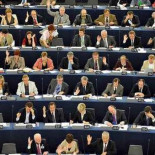 La UE entierra la jornada de 65 horas