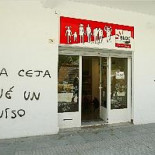 Atacan las sedes del Bloc y del colectivo gay de Gandia y pintan símbolos fascistas