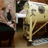 60 años dentro de un pulmón de acero