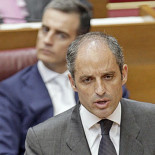 El PP mantendrá la militancia de Camps pese a ser imputado por los trajes