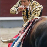 El Gobierno vasco se rinde a las presiones taurinas