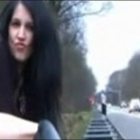 Una pareja de actores porno  provoca un atasco "actuando" en el arcén de la carretera [EN]