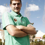 Casillas: 'Hacemos que la gente lleve la bandera española con orgullo'