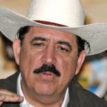 Interpol niega a Honduras poner a Zelaya en búsqueda y captura internacional