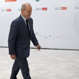 El PP se querella contra Chaves por prevaricación y tráfico de influencias