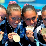 España gana el primer oro de su historia en sincronizada por equipos