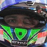 "Massa en coma farmacológico y con graves lesiones cerebrales" (ITA)