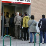 Los inmigrantes nos quitan las mujeres, el trabajo... y ahora también el paro