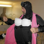 Espía francés uitiliza un traje de buceador con burka para escapar de Dubai [ENG]