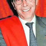 Un alcalde condenado por agredir a una concejal cobra más de 7 millones de pesetas como asesor de Barreda