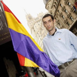 El hombre que puso una bandera republicana en un edificio público ingresará en prisión